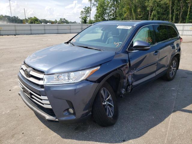 Foto 2 de la subasta – 2017 TOYOTA HIGHLANDER con VIN 5TDJZRFH3HS521377