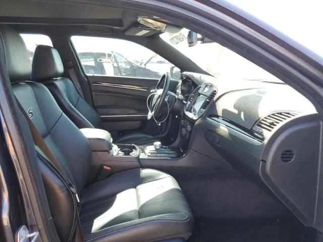 Photo 5 from auction – 2018 CHRYSLER 300 S with VIN 2C3CCABG0JH245063