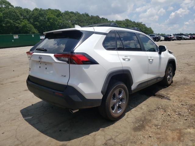 Photo 4 from auction – 2022 TOYOTA RAV4 XLE with VIN 2T3W1RFV6NC185075