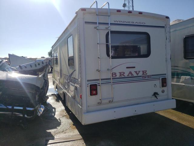 Photo 3 from auction – 2000 WORKHORSE CUSTOM CHASSIS MOTORHOME with VIN 5B4JP37J0Y3317633