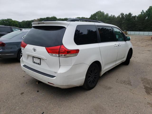 Photo 4 from auction – 2011 TOYOTA SIENNA XLE with VIN 5TDYK3DC5BS098218