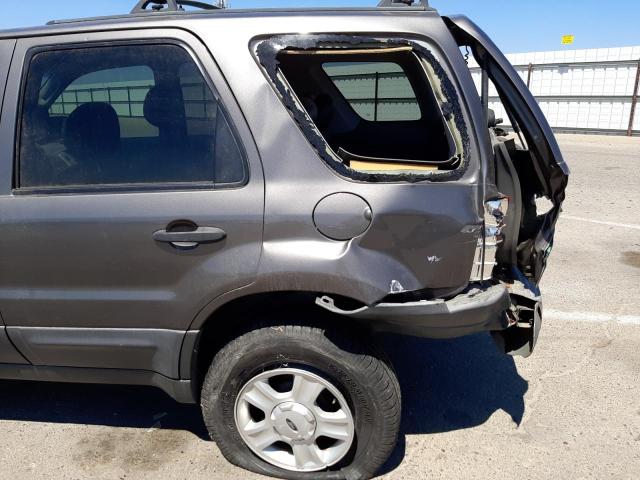 Photo 9 from auction – 2003 FORD ESCAPE XLT with VIN 1FMYU03113KA03523