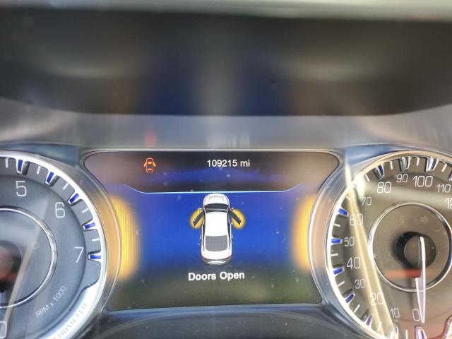Photo 8 from auction – 2015 CHRYSLER 200 C with VIN 1C3CCCCBXFN720005