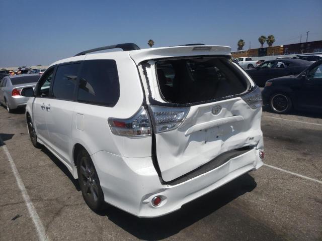 Photo 3 from auction – 2017 TOYOTA SIENNA SE with VIN 5TDXZ3DC7HS766729