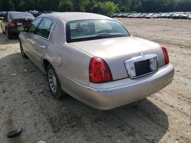 Photo 3 from auction – 2000 LINCOLN TOWN CAR with VIN 1LNHM82W3YY784674