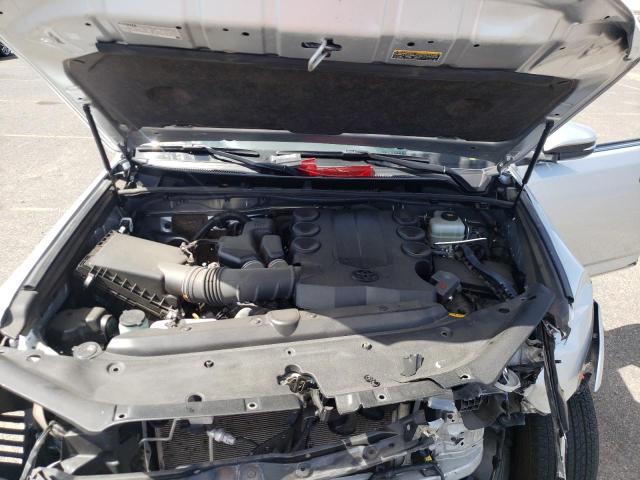 Photo 7 from auction – 2019 TOYOTA 4RUNNER SR with VIN JTEBU5JR5K5719818