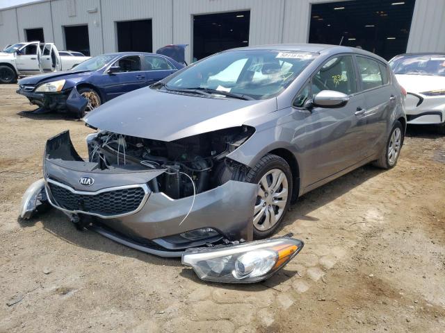 Photo 2 from auction – 2016 KIA FORTE LX with VIN KNAFK5A80G5630682