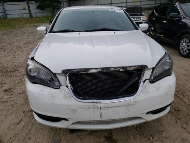 Photo 9 from auction – 2013 CHRYSLER 200 TOURIN with VIN 1C3CCBBB8DN549828