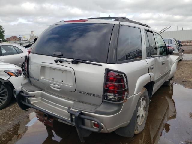 Photo 4 from auction – 2004 CHEVROLET TRAILBLAZE with VIN 1GNDT13S742236951