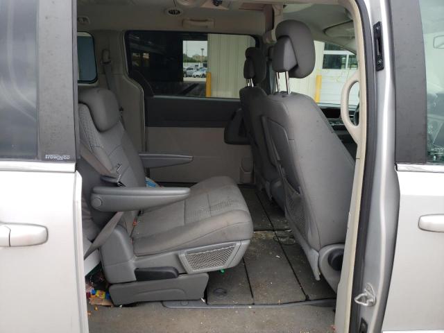 Photo 6 from auction – 2010 CHRYSLER TOWN & COU with VIN 2A4RR5D14AR450670