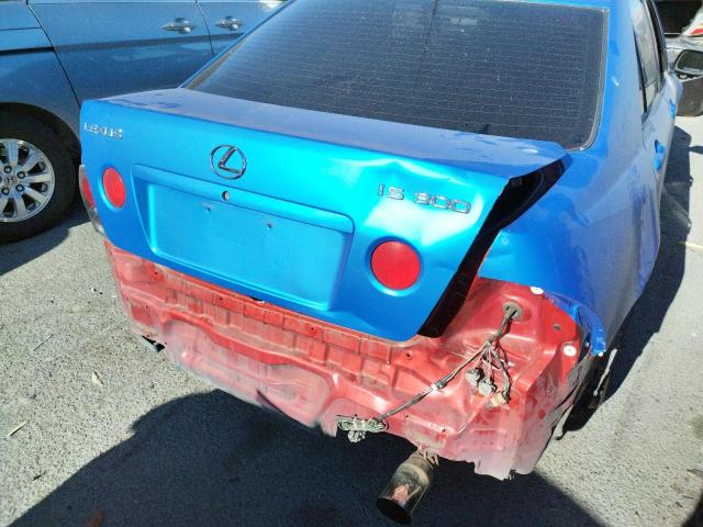Photo 9 from auction – 2001 LEXUS IS 300 with VIN JTHBD182710012428