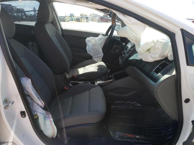 Photo 5 from auction – 2017 KIA FORTE LX with VIN 3KPFK4A77HE073313