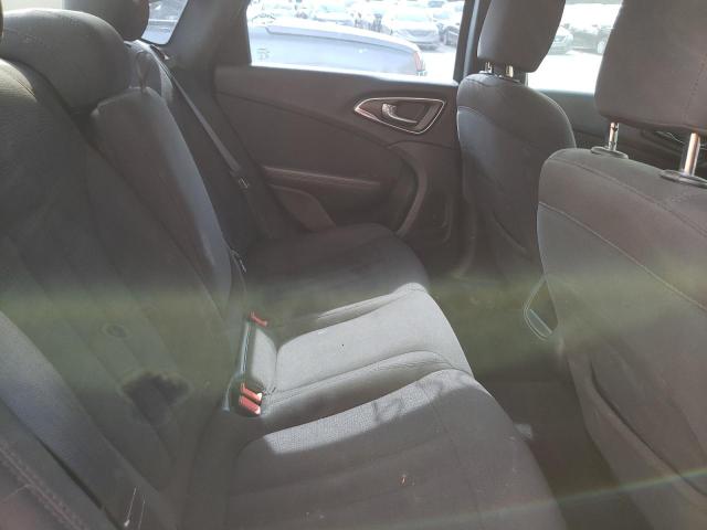Photo 6 from auction – 2015 CHRYSLER 200 LIMITE with VIN 1C3CCCAB5FN696859