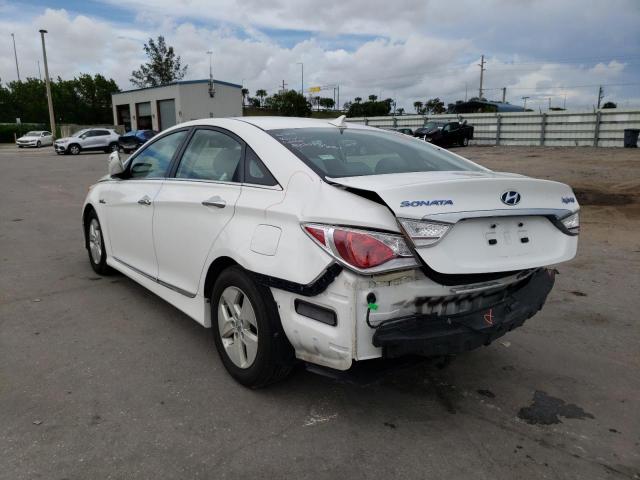 Photo 3 from auction – 2011 HYUNDAI SONATA HYB with VIN KMHEC4A43BA005689