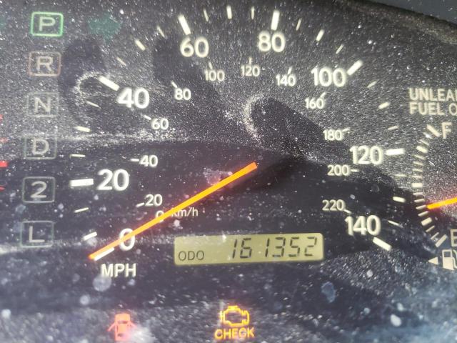 Photo 8 from auction – 2001 LEXUS ES 300 with VIN JT8BF28G610330472