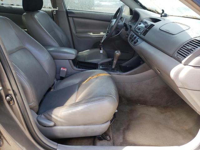 Photo 5 from auction – 2004 TOYOTA CAMRY LE with VIN 4T1BE32K04U901969