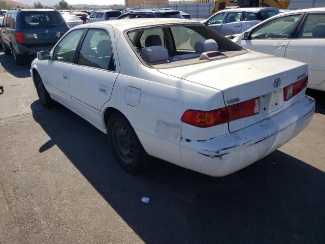 Photo 3 from auction – 2001 TOYOTA CAMRY CE with VIN 4T1BG22KX1U796602