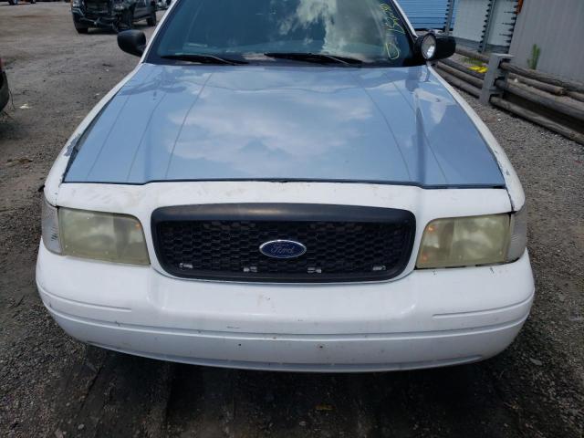 Photo 7 from auction – 2002 FORD CROWN VICT with VIN 2FAFP71W02X148869