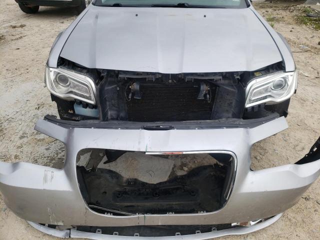 Photo 9 from auction – 2016 CHRYSLER 300C with VIN 2C3CCAEG5GH268634