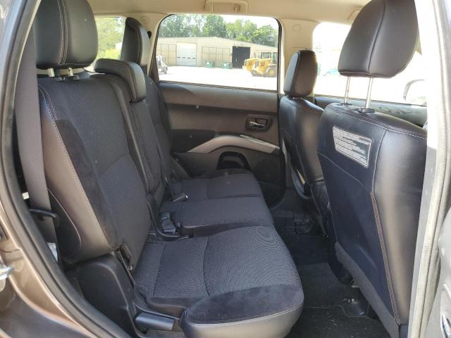 Photo 6 from auction – 2013 MITSUBISHI OUTLANDER with VIN JA4JT3AW3DU009719