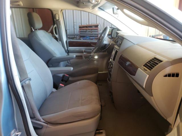 Photo 5 from auction – 2010 CHRYSLER TOWN & COU with VIN 2A4RR5D13AR415165