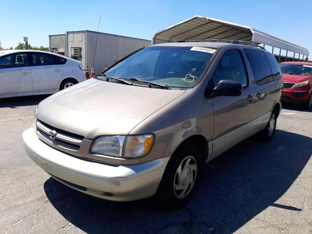 Photo 2 from auction – 1998 TOYOTA SIENNA LE with VIN 4T3ZF13C8WU075258