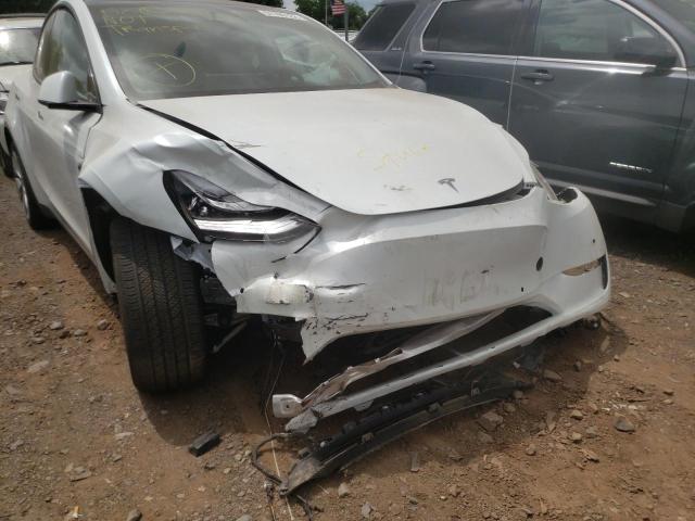 Photo 9 from auction – 2020 TESLA MODEL Y with VIN 5YJYGDEE2LF044369