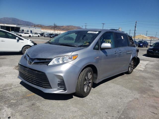 Photo 2 from auction – 2018 TOYOTA SIENNA LE with VIN 5TDJZ3DC9JS194509