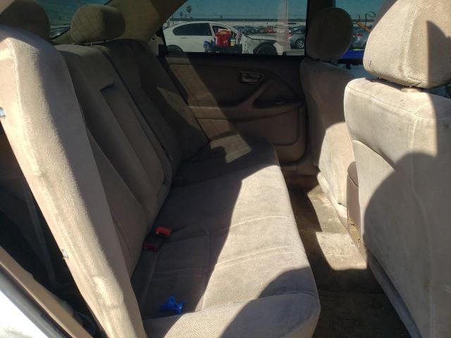 Photo 6 from auction – 2000 TOYOTA CAMRY CE with VIN 4T1BG22K2YU976991