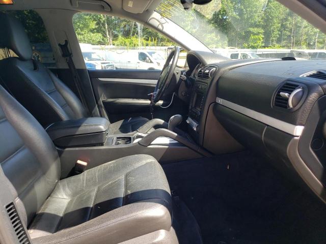 Photo 5 from auction – 2005 PORSCHE CAYENNE S with VIN WP1AB29P55LA60256
