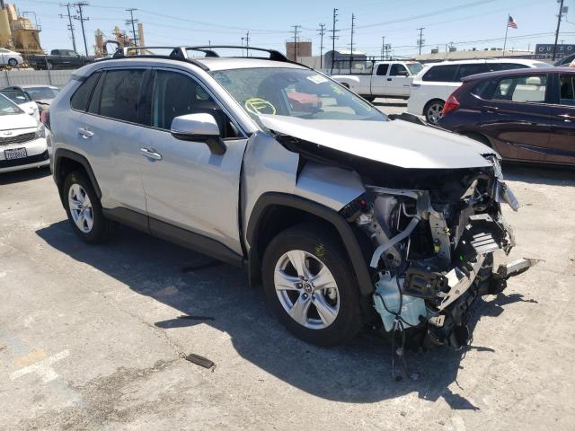 TOYOTA RAV4 XLE 2020 with VIN 2T3W1RFV4LC078975 - Photo from auction