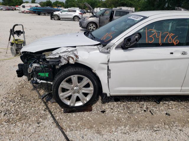 Photo 9 from auction – 2012 CHRYSLER 200 TOURIN with VIN 1C3CCBBG7CN307803