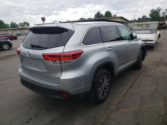 Photo 4 from auction – 2019 TOYOTA HIGHLANDER with VIN 5TDJZRFH9KS575855