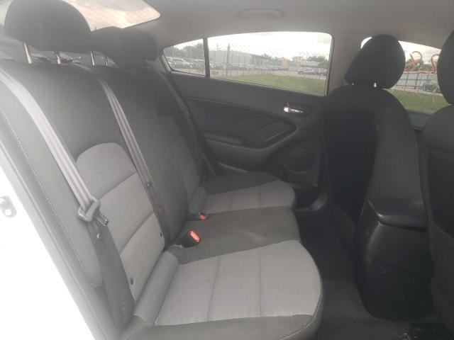 Photo 6 from auction – 2017 KIA FORTE LX with VIN 3KPFL4A77HE140926