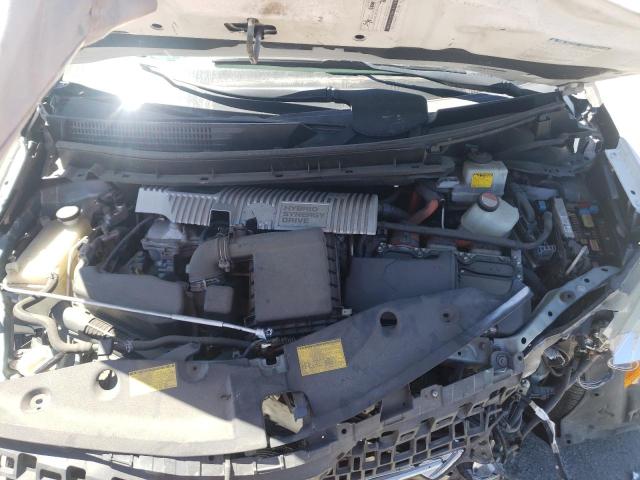 Photo 7 from auction – 2014 TOYOTA PRIUS V with VIN JTDZN3EU2EJ005398