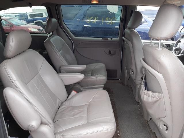 Photo 6 from auction – 2002 CHRYSLER TOWN & COU with VIN 2C4GP54L22R505719