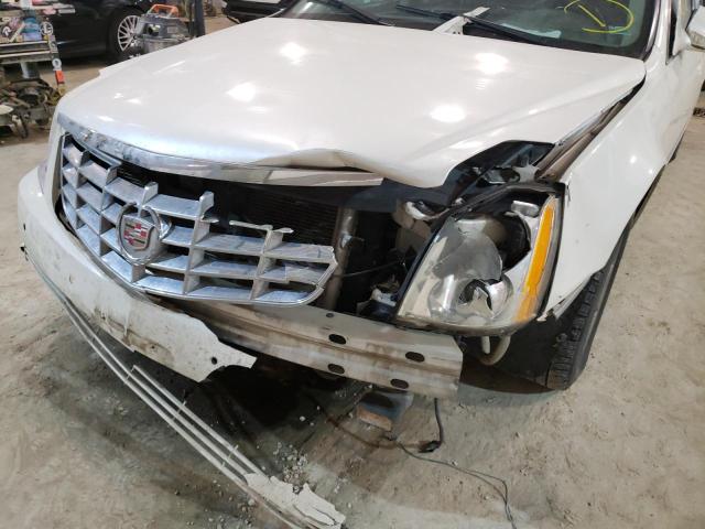 Photo 9 from auction – 2011 CADILLAC DTS LUXURY with VIN 1G6KD5E66BU126255
