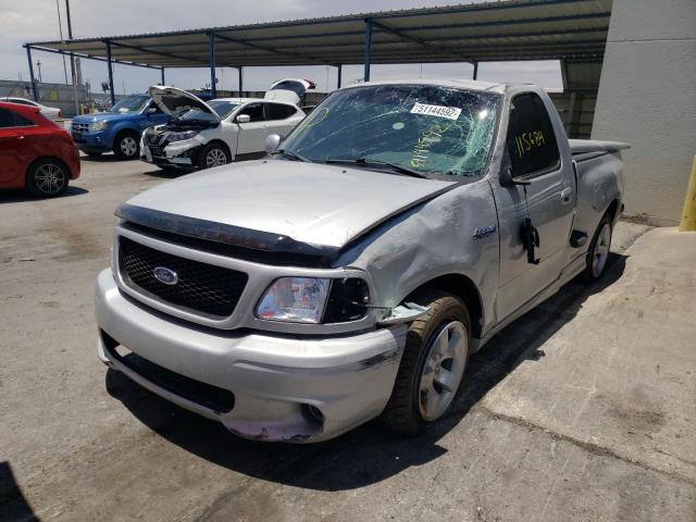 Photo 2 from auction – 2002 FORD F150 SVT L with VIN 2FTZF07362CA84973