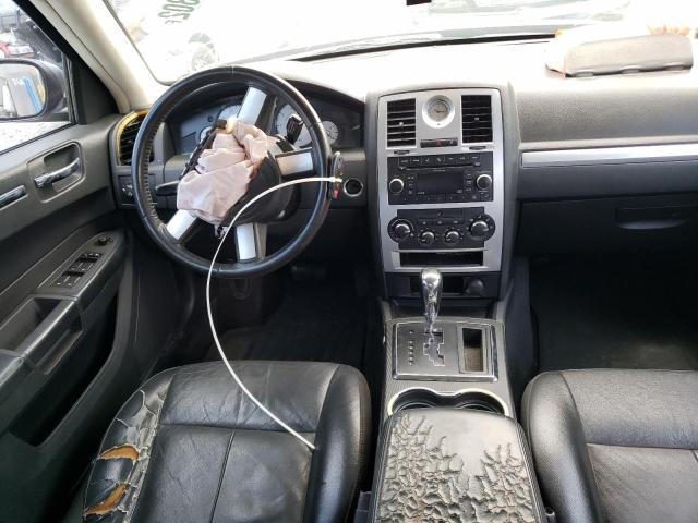 Photo 9 from auction – 2010 CHRYSLER 300 TOURIN with VIN 2C3CA5CV7AH167827