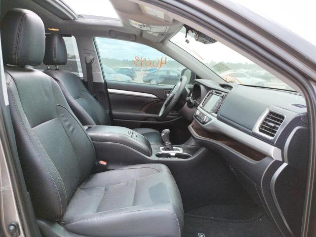 Photo 5 from auction – 2019 TOYOTA HIGHLANDER with VIN 5TDKZRFH1KS569858