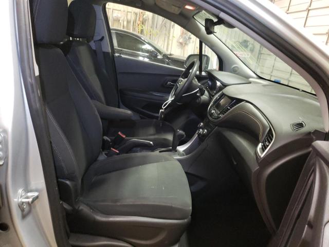 Photo 5 from auction – 2020 CHEVROLET TRAX LS with VIN 3GNCJKSB6LL305991