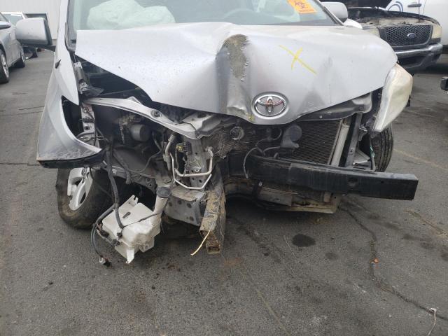 Photo 9 from auction – 2011 TOYOTA SIENNA LE with VIN 5TDKK3DC0BS039602