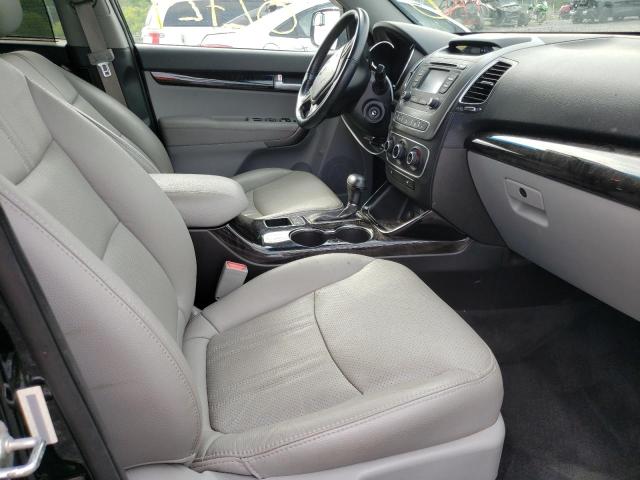 Photo 5 from auction – 2015 KIA SORENTO LX with VIN 5XYKTCA64FG637061