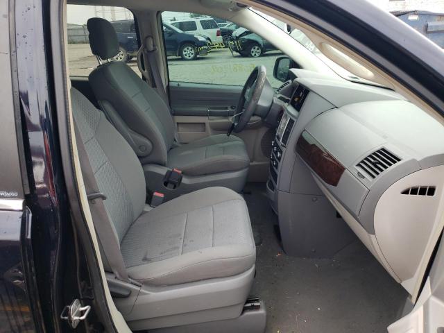 Photo 5 from auction – 2010 CHRYSLER TOWN & COU with VIN 2A4RR2D12AR361503