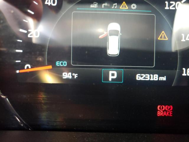 Photo 8 from auction – 2016 KIA SORENTO EX with VIN 5XYPHDA56GG072768