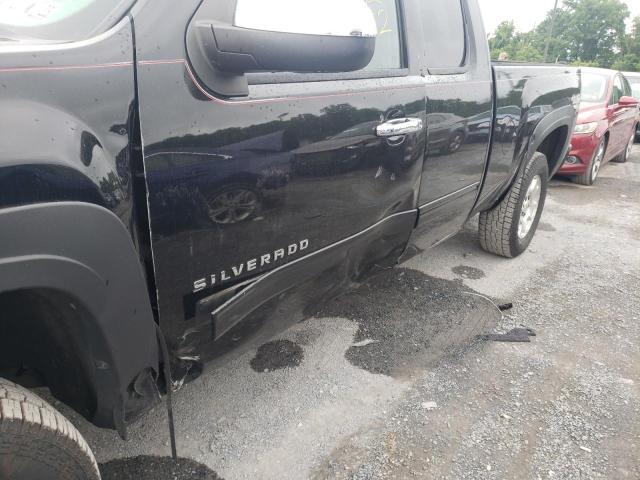 Photo 9 from auction – 2011 CHEVROLET SILVERADO with VIN 1GCRKSE30BZ153038
