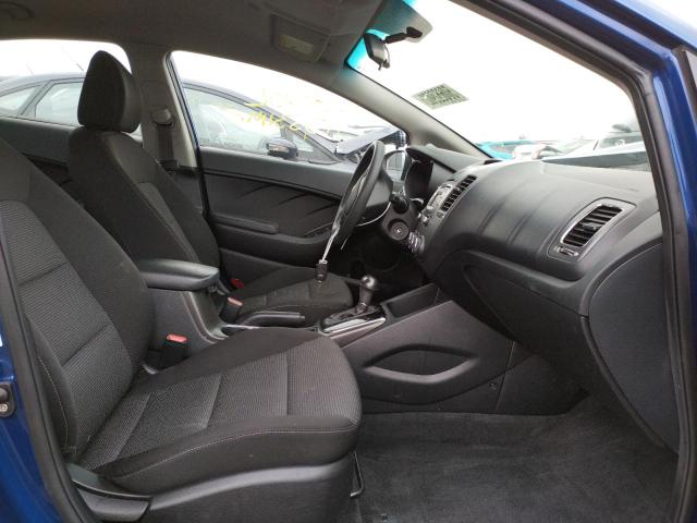 Photo 5 from auction – 2018 KIA FORTE LX with VIN 3KPFK4A70JE165966