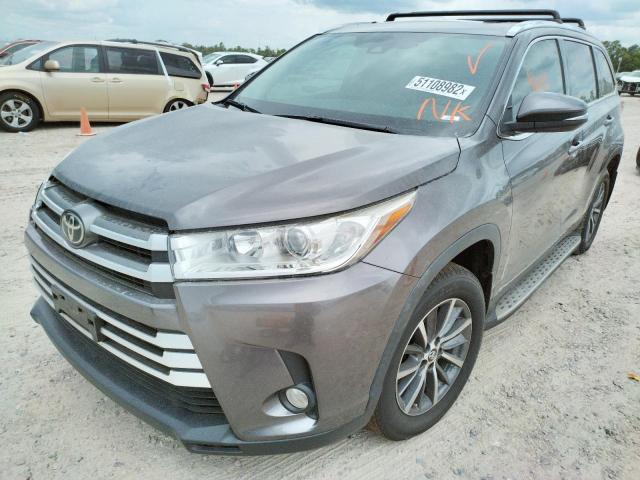 Photo 2 from auction – 2019 TOYOTA HIGHLANDER with VIN 5TDKZRFH1KS569858