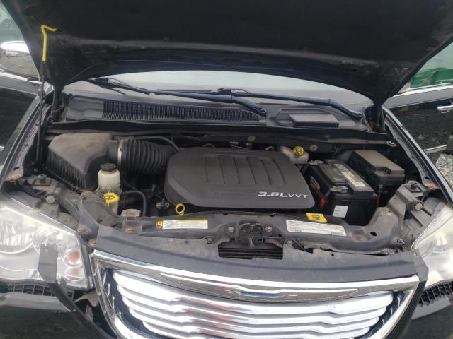 Photo 7 from auction – 2012 CHRYSLER TOWN & COU with VIN 2C4RC1CG0CR287587