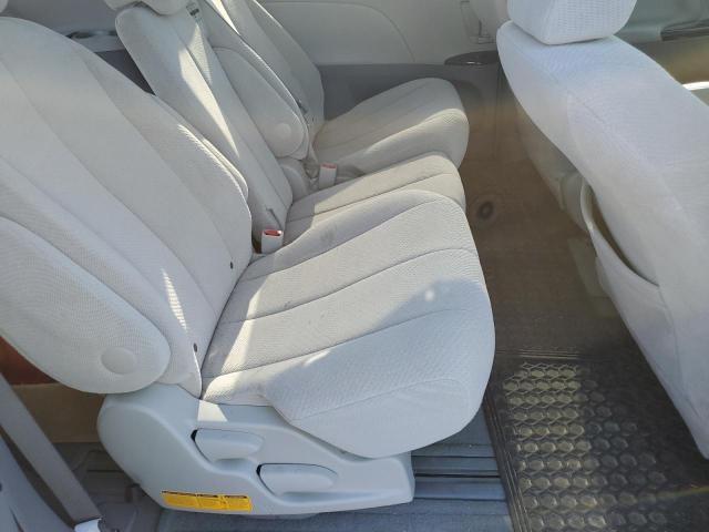 Photo 6 from auction – 2014 TOYOTA SIENNA with VIN 5TDKK3DC2ES431937